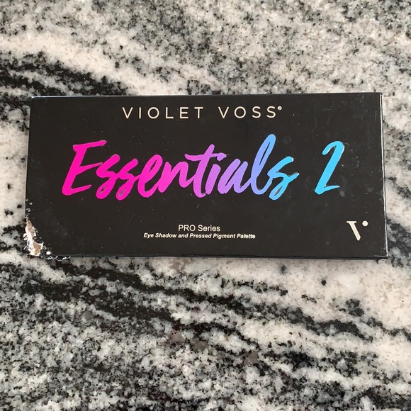 Brand New VIOLET VOSS Essentials 2 Pro Series Eyeshadow Palette (Never Used) - Picture 5 of 8